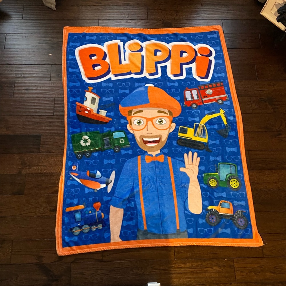 Blippi blanket